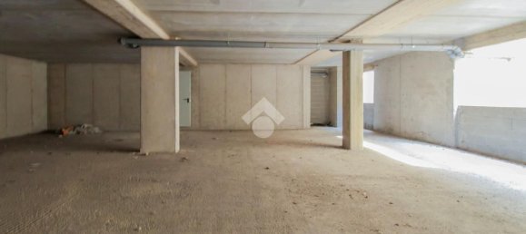 Склад 190м² в Паратико, Италия № 126407 8