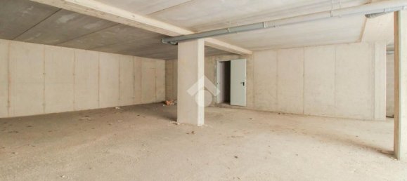 Склад 190м² в Паратико, Италия № 126407 12