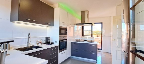 3 Schlafzimmer Penthouse in Estepona, Spain, Nr. 146295 7