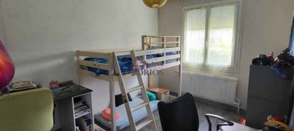 3 Schlafzimmer Haus in Chatenoy-le-Royal, France, Nr. 353407 9