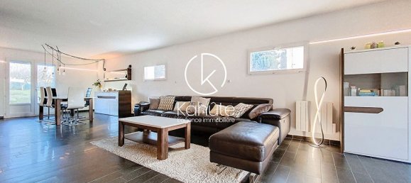 4 bedrooms House in Meyzieu, France No. 339100 8