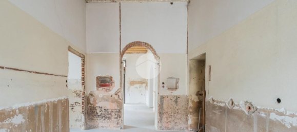 3غرفة شقة في Macherio, Italy رقم 228554 75