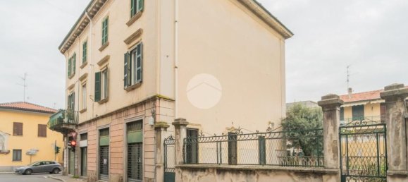 3غرفة شقة في Macherio, Italy رقم 228554 6