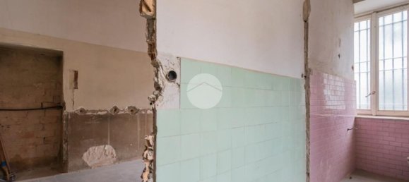 3غرفة شقة في Macherio, Italy رقم 228554 55