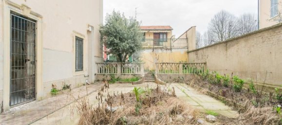 3غرفة شقة في Macherio, Italy رقم 228554 20