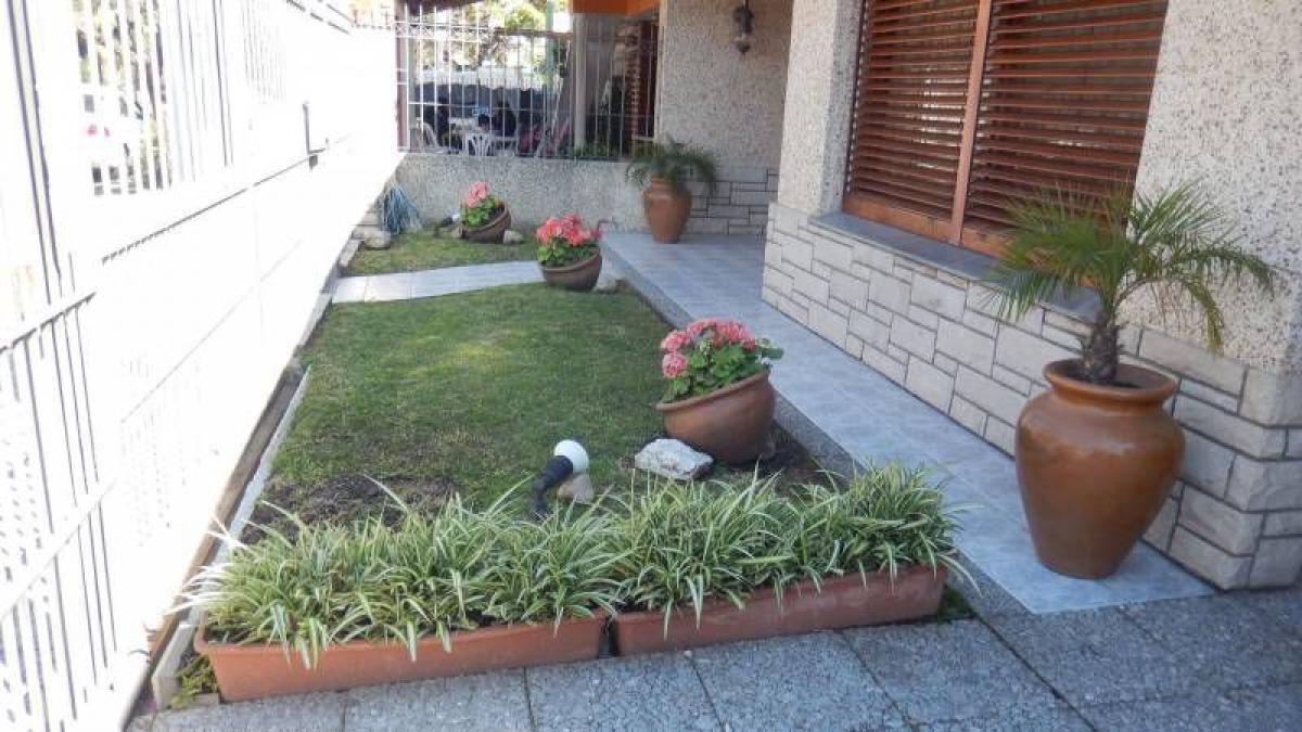 2 bedrooms House in Quilmes, Argentina No. 63043