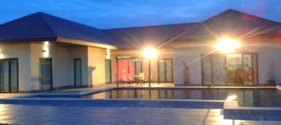 3 bedrooms Cafe / restaurant in Bang Lamung, Thailand No. 90 2