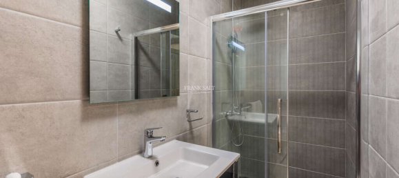 2 chambres Appartement à Pieta, Malta No. 9900 12