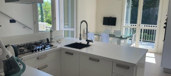 5 غرف نوم فيلا في Montignoso, Italy رقم 48024 14