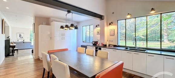 Casa de 4 dormitorios en Yvoy-le-Marron, France No. 221007 3