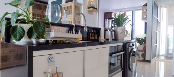 3 bedrooms Condo in Pattaya, Thailand No. 5360 4