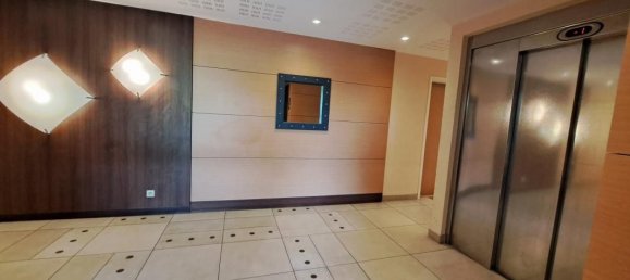 Apartamento de 2 dormitorios en Dijon, France No. 342751 12