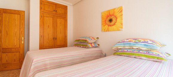 Apartamento de 3 dormitorios en Torrevieja, Spain No. 145636 9