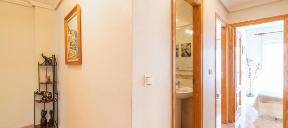 Apartamento de 3 dormitorios en Torrevieja, Spain No. 145636 18