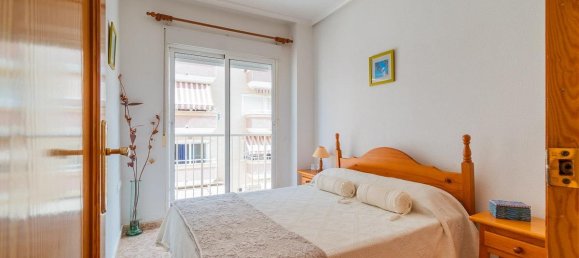 Apartamento de 3 dormitorios en Torrevieja, Spain No. 145636 13