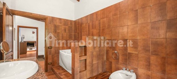 Villa de 6 dormitorios en Campiglia Marittima, Italy No. 35592 11