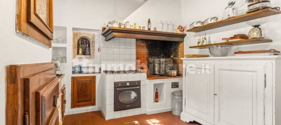 Villa de 6 dormitorios en Campiglia Marittima, Italy No. 35592 7