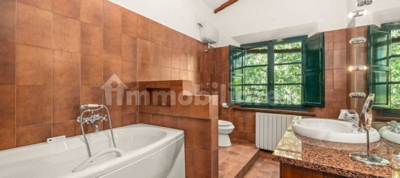 Villa de 6 dormitorios en Campiglia Marittima, Italy No. 35592 10