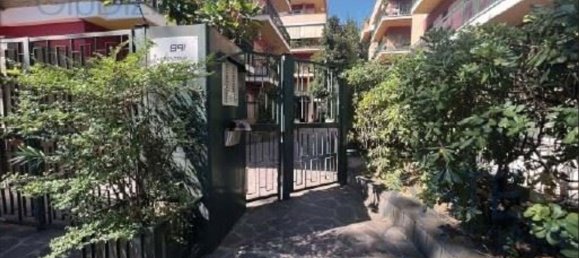 5 rooms Apartment in Rome, Italy No. 32389 5