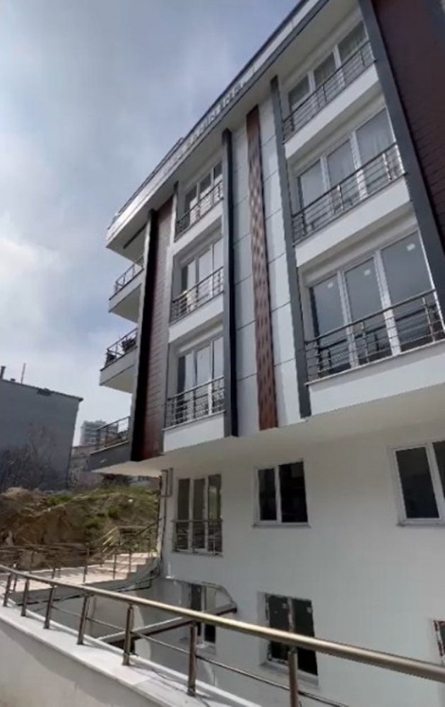 Apartment 2+1 in Istanbul, Turkey No. 32027