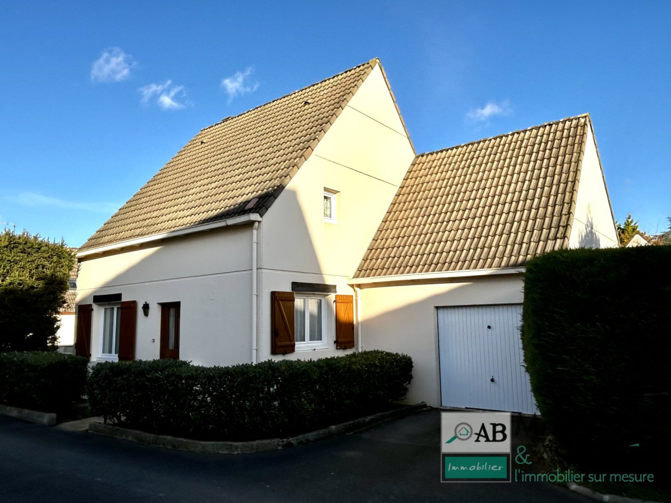 4 bedrooms House in Crecy-la-Chapelle, France No. 166658