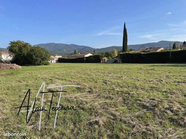 582m² Land in Pignans, France No. 288615