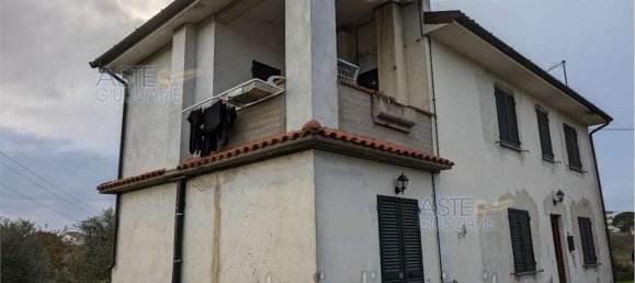 Apartamento de 7 habitaciónes en Lamporecchio, Italy No. 264952 11