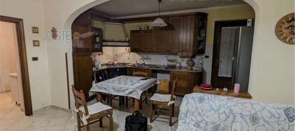Apartamento de 7 habitaciónes en Lamporecchio, Italy No. 264952 5