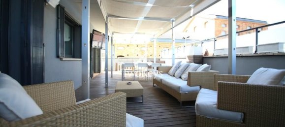 3 bedrooms Apartment in Badalona, Spain No. 1791 4