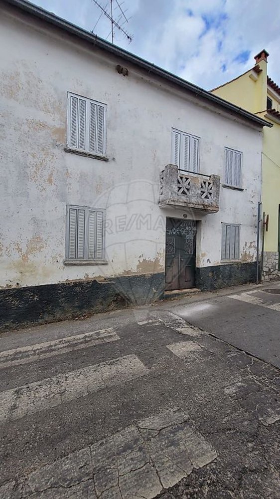 4 bedrooms House in Aranhas, Portugal No. 37527