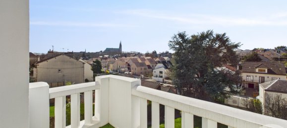 4 bedrooms House in Chartres, France No. 155342 14