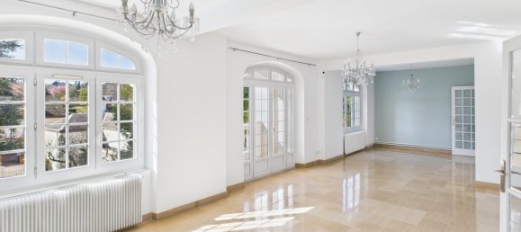 4 bedrooms House in Chartres, France No. 155342 4