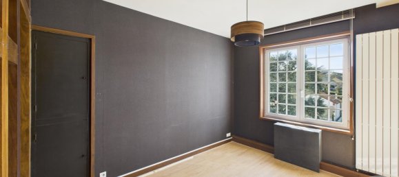 4 bedrooms House in Chartres, France No. 155342 18