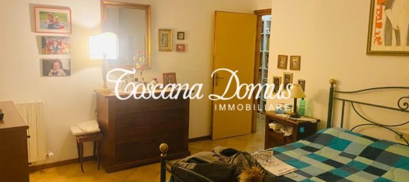 6 rooms Apartment in Siena, Italy No. 17685 10