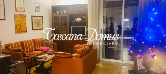 6 rooms Apartment in Siena, Italy No. 17685 3