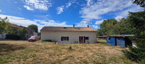 3 Schlafzimmer Haus in Adriers, France, Nr. 330844 4