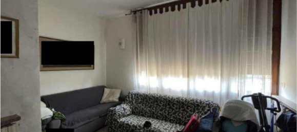 4 Schlafzimmer Wohnung in Castronno, Italy, Nr. 363483 6
