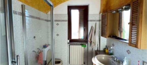 4 Schlafzimmer Wohnung in Castronno, Italy, Nr. 363483 26