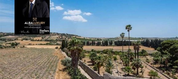 3 bedrooms Villa in Pachino, Italy No. 479 2