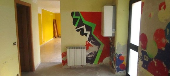 Büro in Borgomanero, Italy 90m², Nr. 128518 10