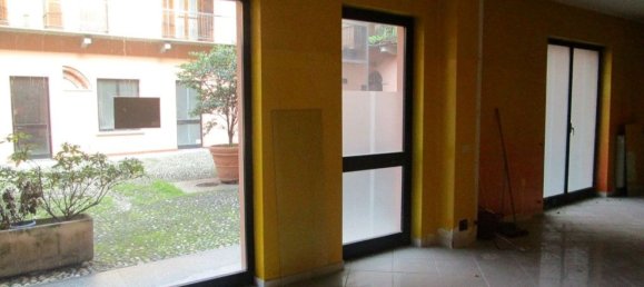 Büro in Borgomanero, Italy 90m², Nr. 128518 9