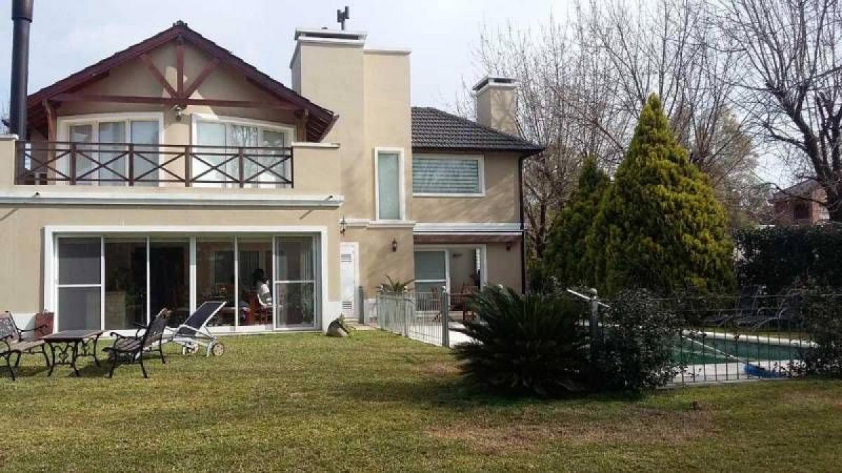 Casa T4 em Pilar, Argentina N.º 1272