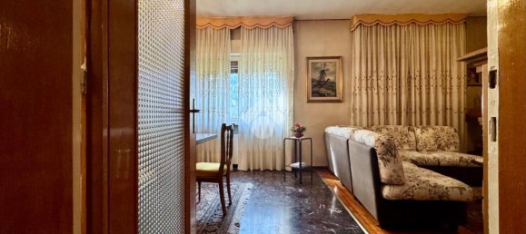 4 rooms Villa in Udine, Italy No. 36995 2