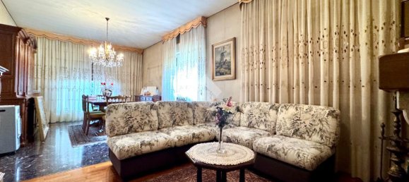 4 rooms Villa in Udine, Italy No. 36995 4