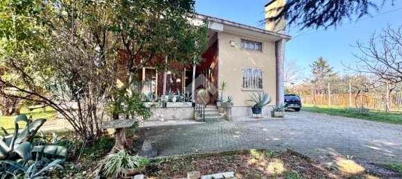 4 rooms Villa in Udine, Italy No. 36995 30