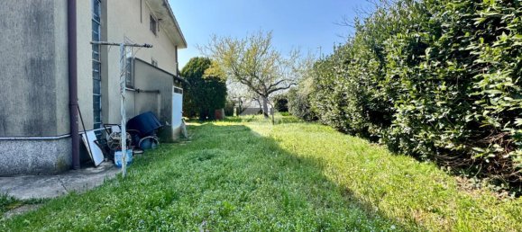 4 rooms Villa in Udine, Italy No. 36995 34