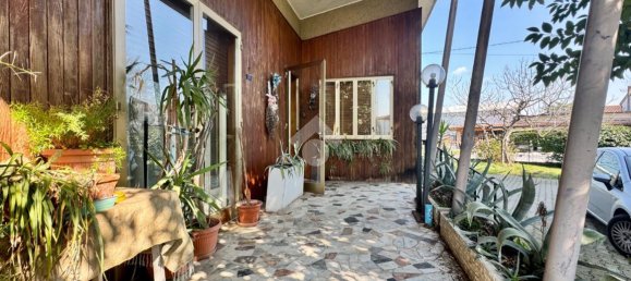 4 rooms Villa in Udine, Italy No. 36995 39