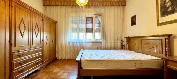 4 rooms Villa in Udine, Italy No. 36995 11
