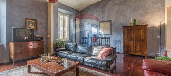 5 rooms Apartment in Parma, Italy No. 120763 8