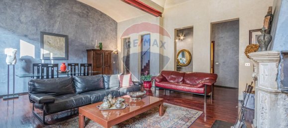 5 rooms Apartment in Parma, Italy No. 120763 9
